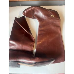 Ladies vintage Aigner boots 8 1/2